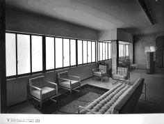 interno della casa con struttura in acciaio della V triennale di Milano (1933)